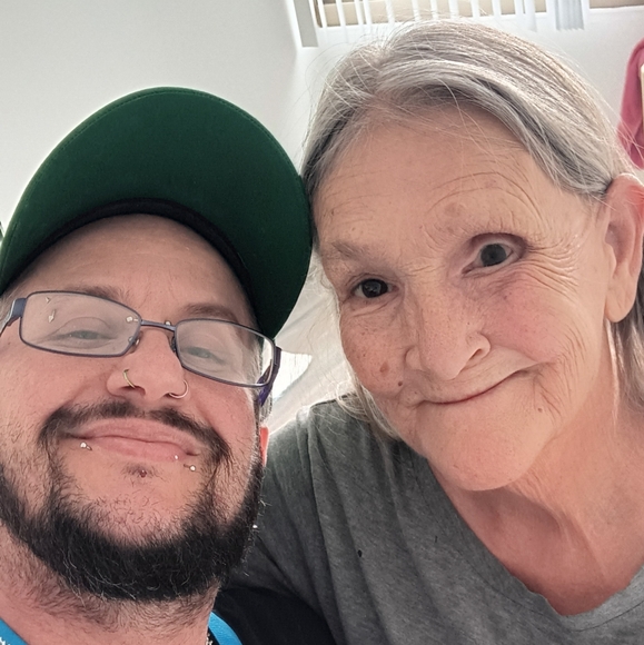 Meet your Posher, Davin - Picture 4 of 5